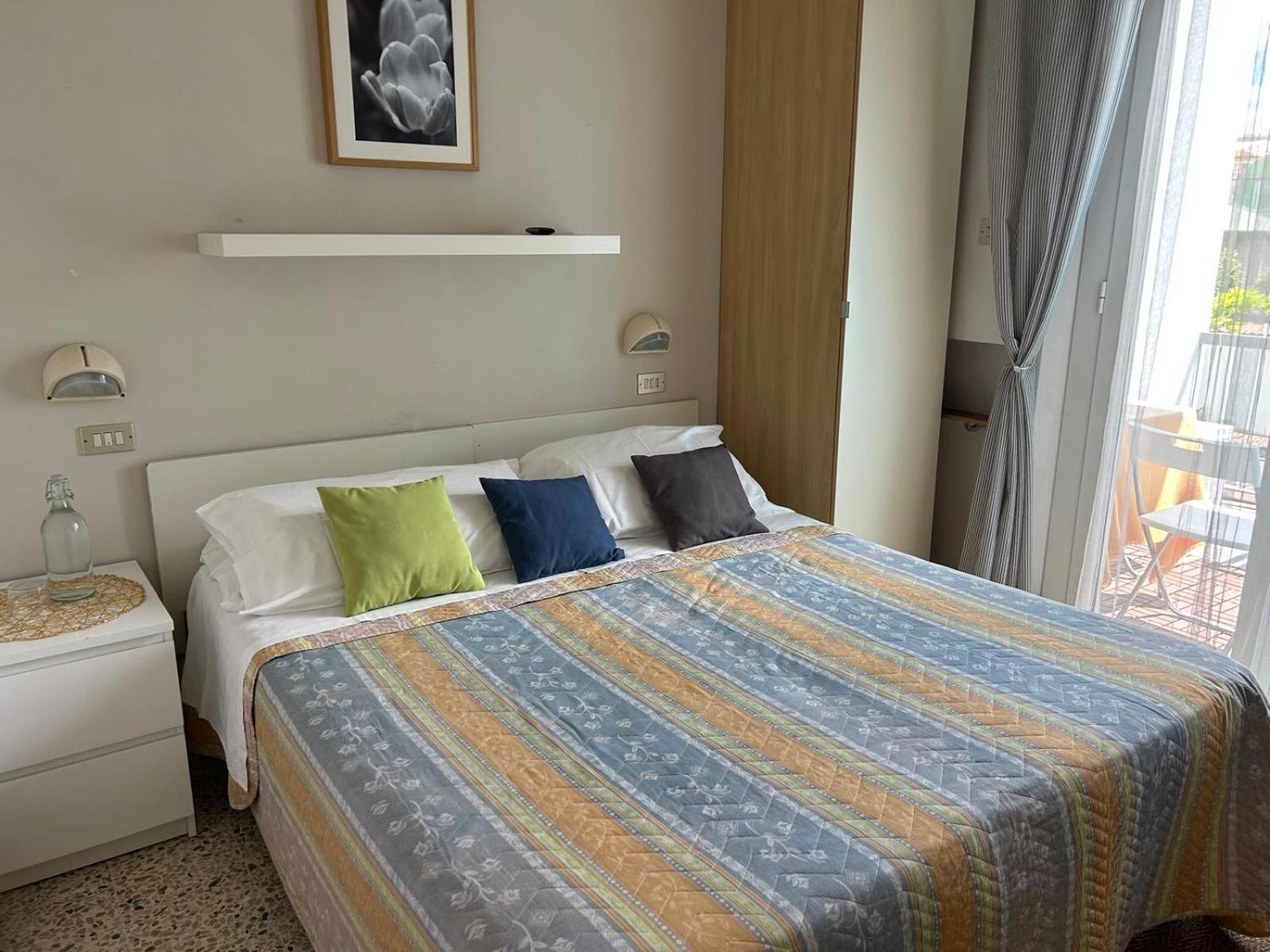 Bed And Breakfast Villa Giovanna Римини Екстериор снимка